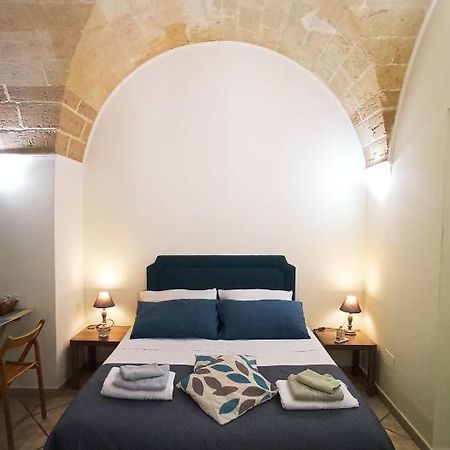 Palazzo Saraceno Apartment-Taras Taranto Exterior foto
